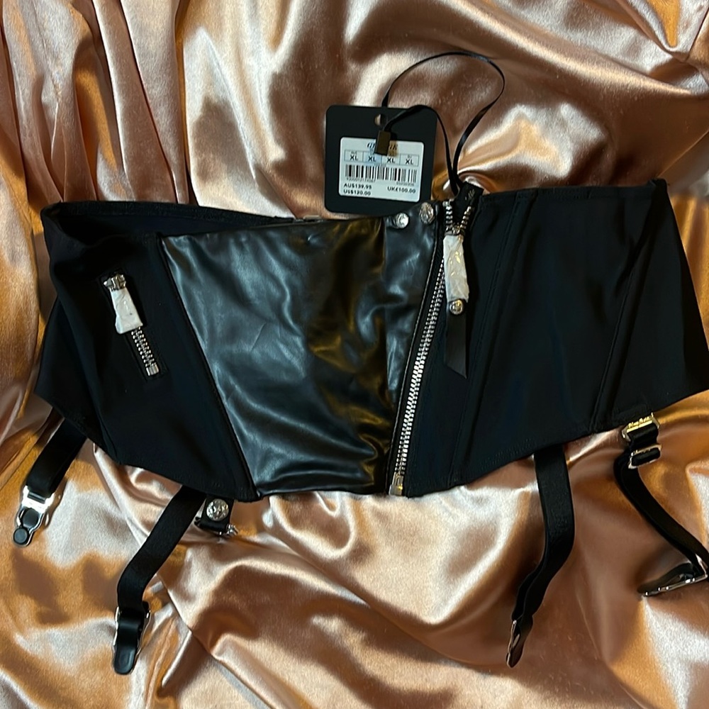 Honey Birdette George Waspie - Picture 1 of 2
